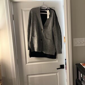 Vigoss Women's Gray Cardigan Sweater